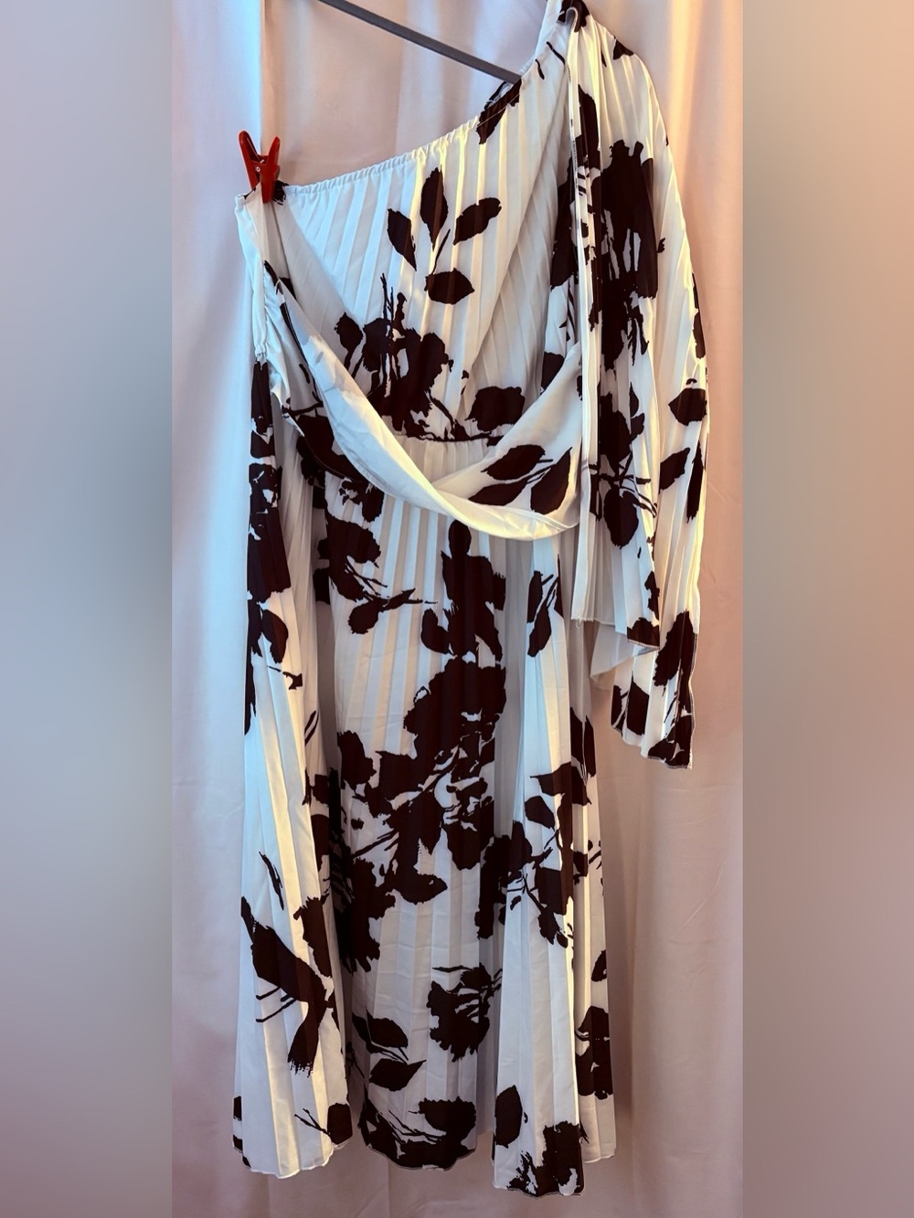 NWOT SHEIN Women’s One-Shoulder Pleated Maxi Dress White w/Black Floral; Size 2X
